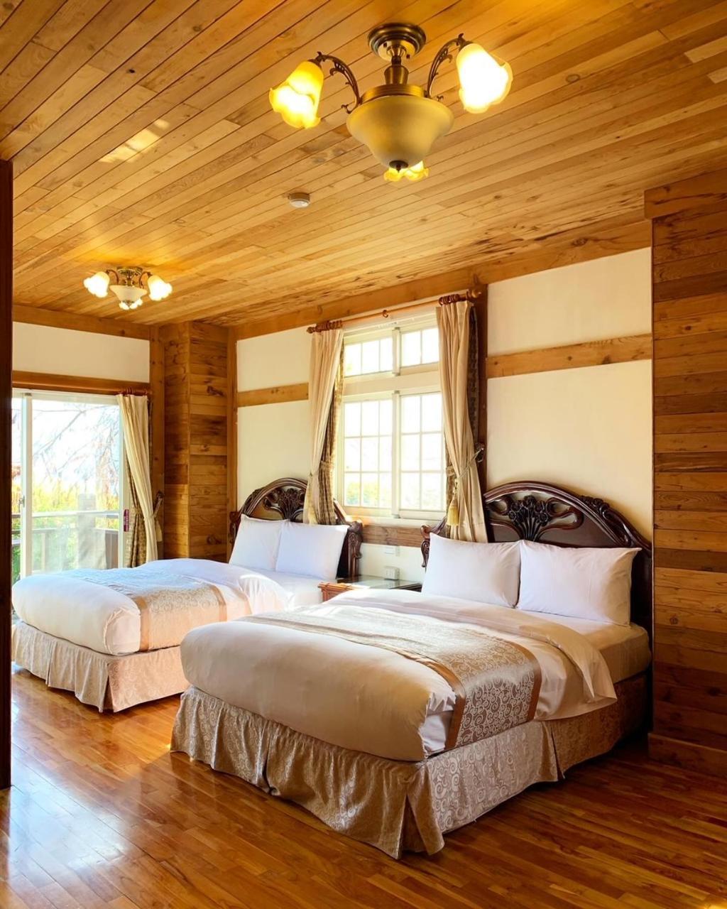 เดอะ คอตส์โวลด์ วิลลา Bed & Breakfast เหรินอ้าย ภายนอก รูปภาพ