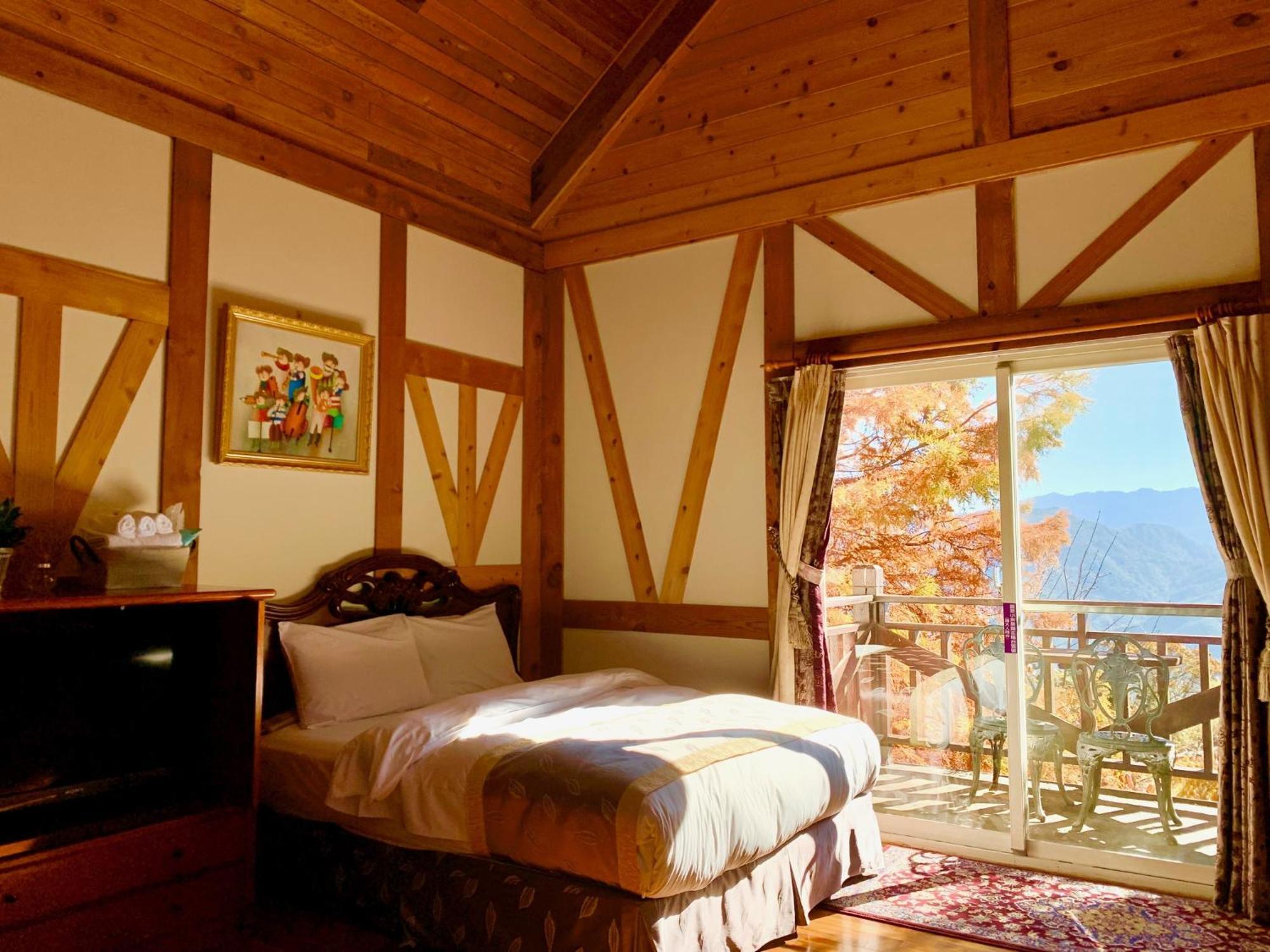 เดอะ คอตส์โวลด์ วิลลา Bed & Breakfast เหรินอ้าย ภายนอก รูปภาพ