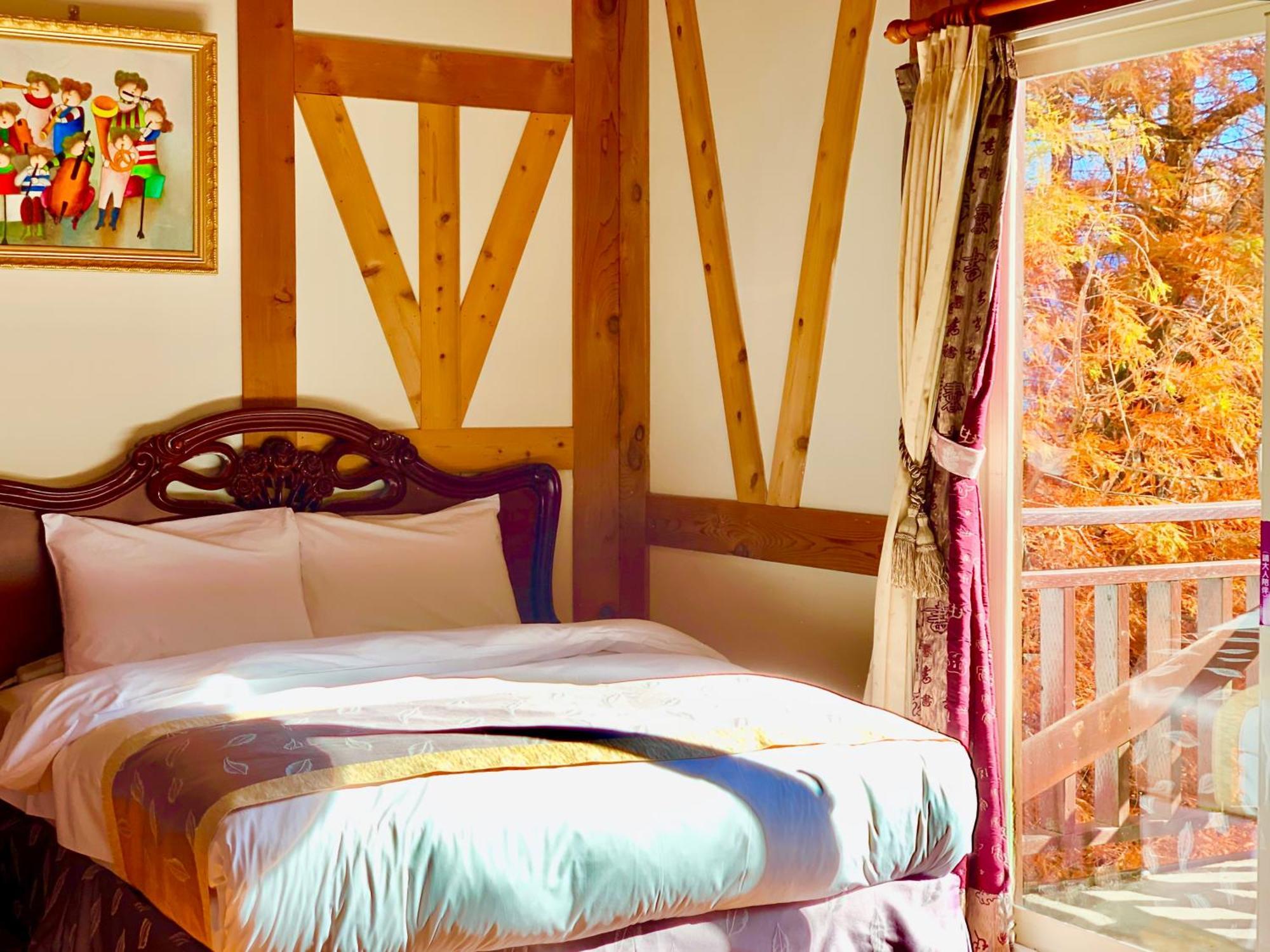 เดอะ คอตส์โวลด์ วิลลา Bed & Breakfast เหรินอ้าย ภายนอก รูปภาพ