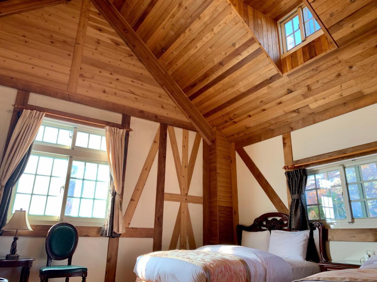 เดอะ คอตส์โวลด์ วิลลา Bed & Breakfast เหรินอ้าย ภายนอก รูปภาพ