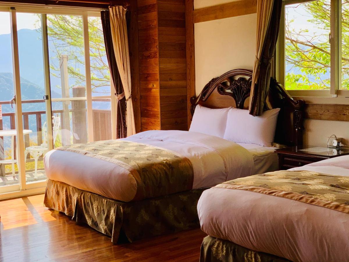 เดอะ คอตส์โวลด์ วิลลา Bed & Breakfast เหรินอ้าย ภายนอก รูปภาพ