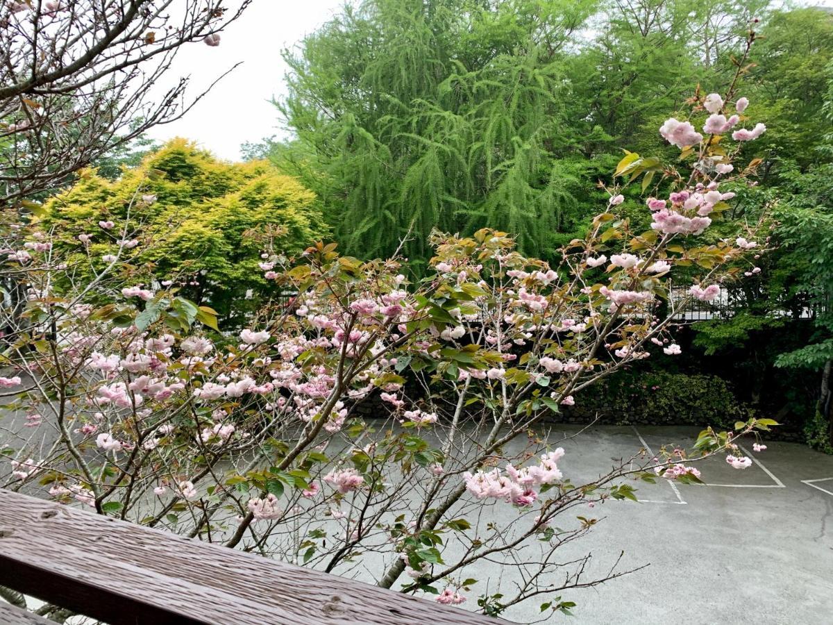เดอะ คอตส์โวลด์ วิลลา Bed & Breakfast เหรินอ้าย ภายนอก รูปภาพ